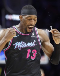 世俱杯赔率-今天足够热！阿德巴约15中8砍25分 三分5中4&amp;两度单节得分上双